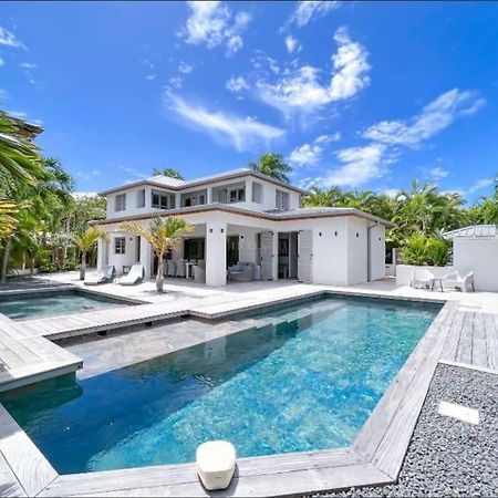 Villa Manzana : Neuve 4Ch 4Sdb 2 Piscines - Luxe Saint-Francois  Buitenkant foto